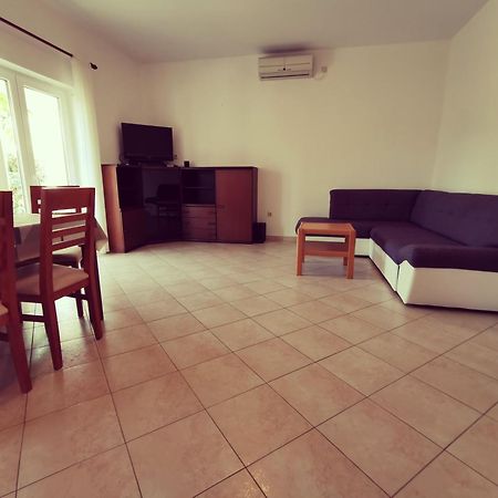Haus Maro Supetarska Draga Quarto foto